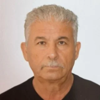 علي يونس